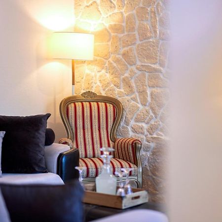 Villa Capitis In The Center- Luxury Apartment With Swimming Pool Хвар Екстериор снимка